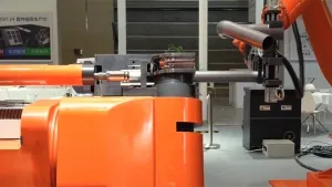 Dobladora de tubos CNC multieje